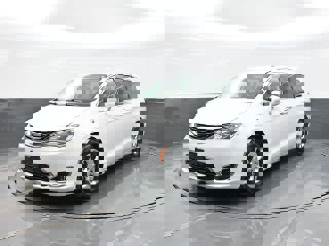 Used 2017 Chrysler Pacifica Touring Plus