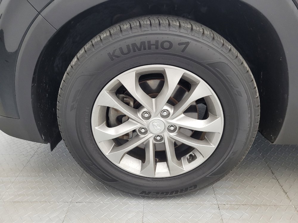 Used 2019 Hyundai Santa Fe SEL FWD image 31