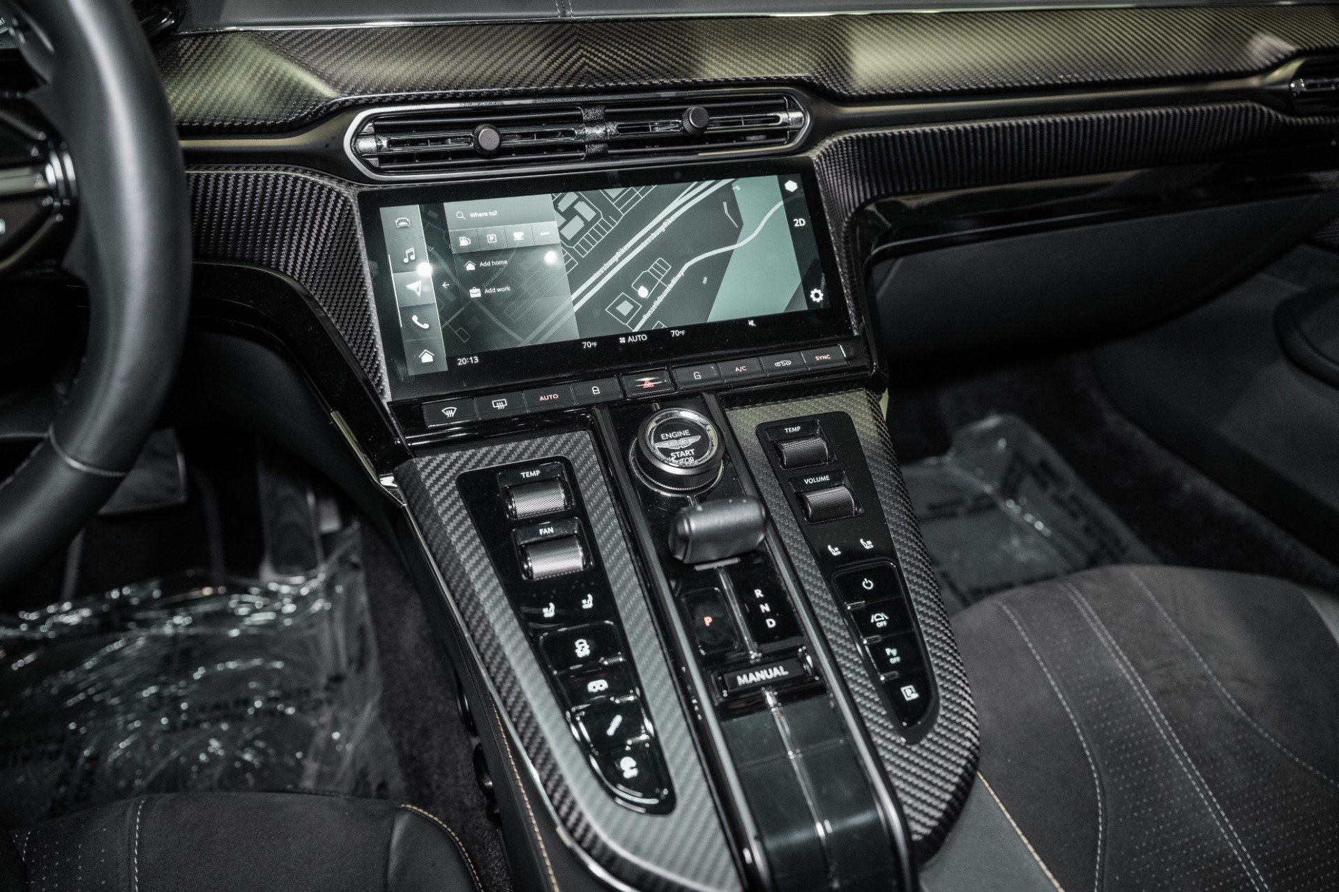 Used 2025 Aston Martin V8 Vantage Coupe RWD image 20