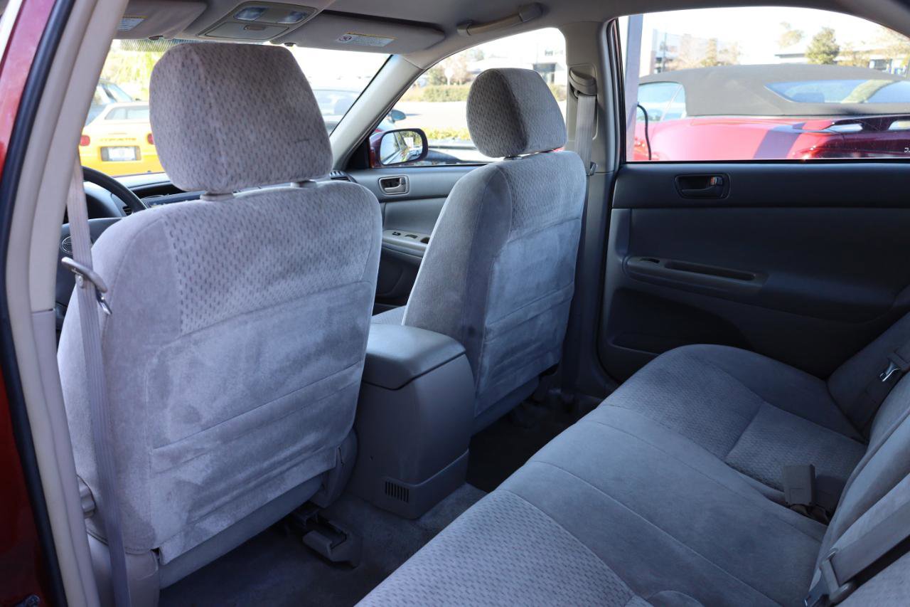 Used 2003 Toyota Camry LE image 11