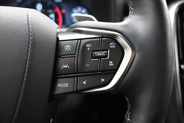 Used 2026 Lexus LX 600 4WD w/ Appearance Package image 12