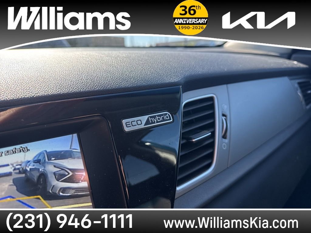 Used 2019 Kia Niro LX FWD image 45