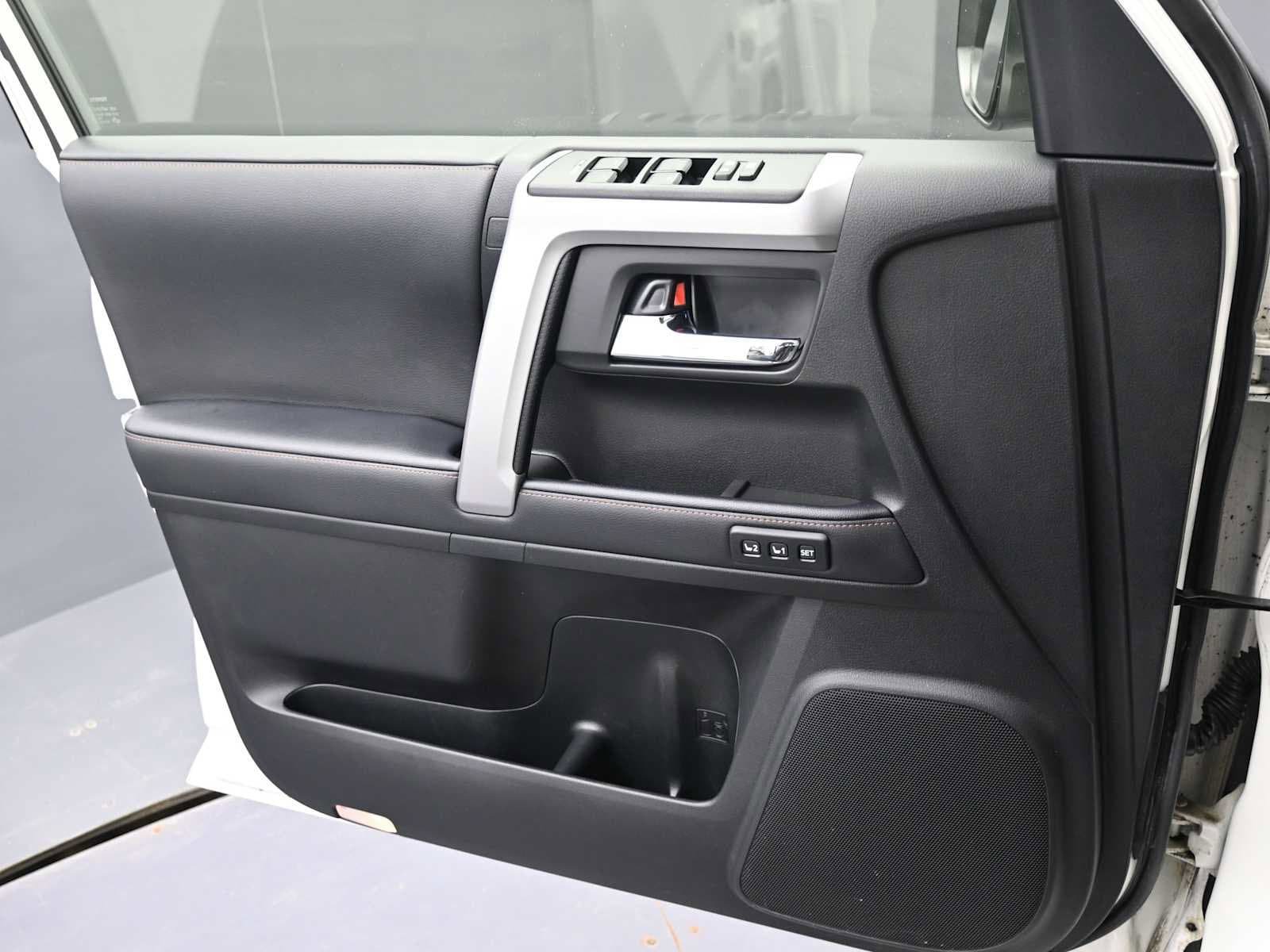 Used 2023 Toyota 4Runner Limited AWD/4WD image 11