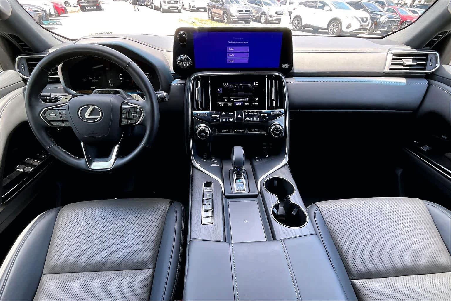 Used 2025 Lexus LX 700h Overtrail w/ Accessory Package (Z1) AWD/4WD image 16