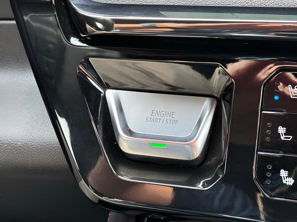 Used 2023 GMC Sierra 1500 AT4 w/ Technology Package image 20