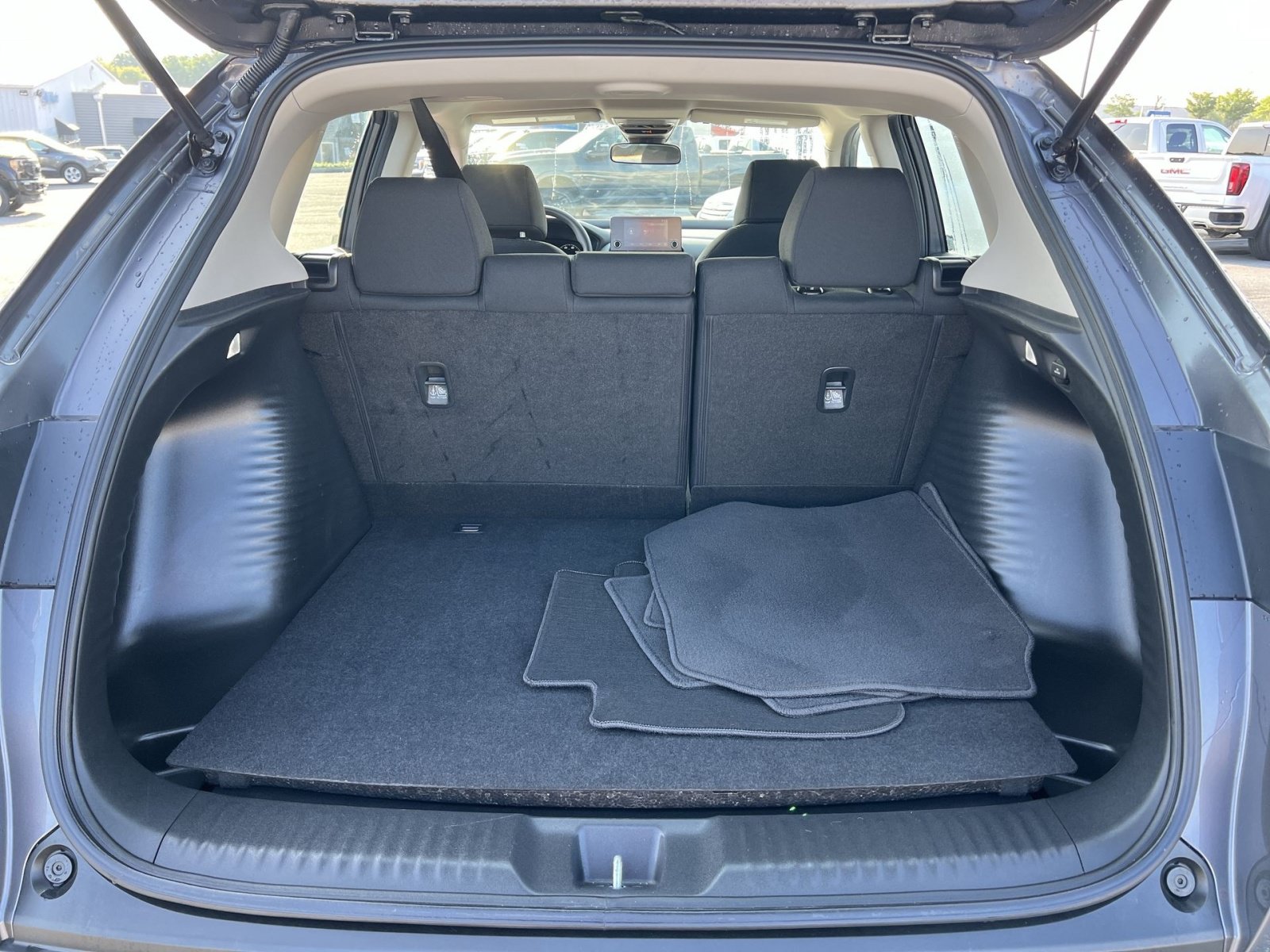 Used 2025 Honda HR-V LX image 24