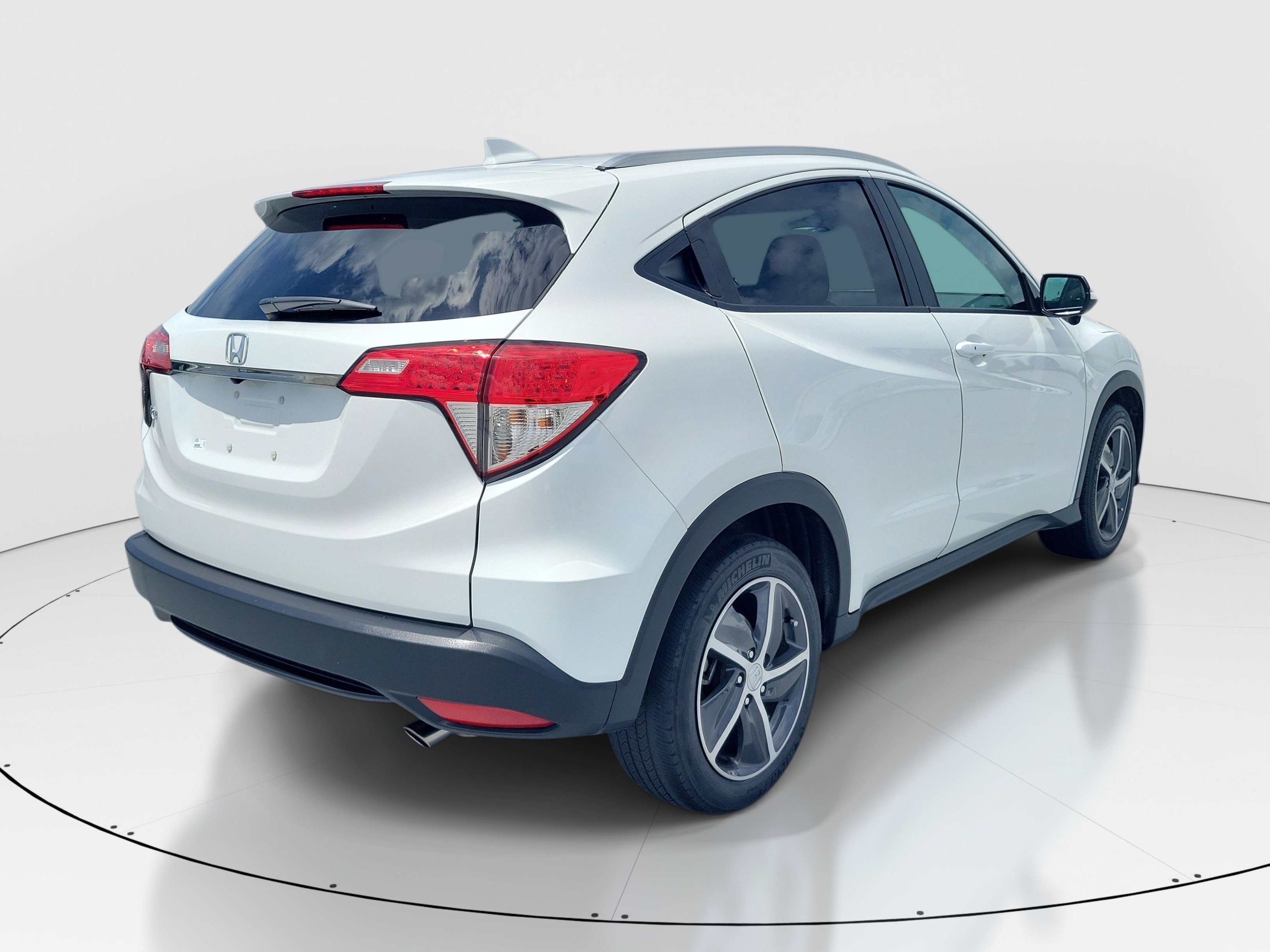 Used 2022 Honda HR-V EX image 6