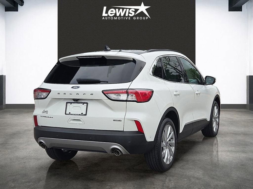 Used 2021 Ford Escape Titanium w/ Titanium Elite Package image 4