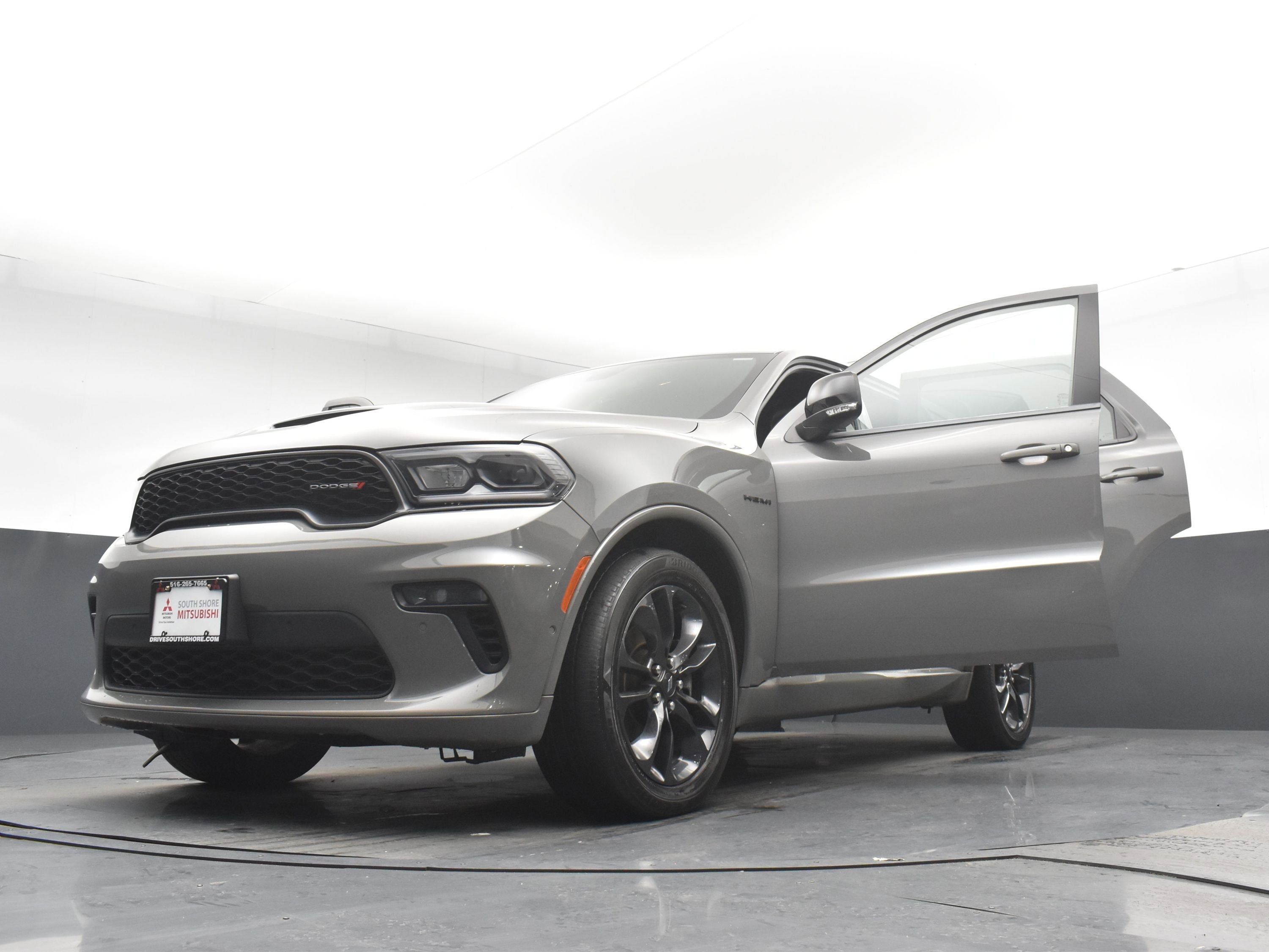 Used 2022 Dodge Durango R/T w/ Blacktop Package image 34