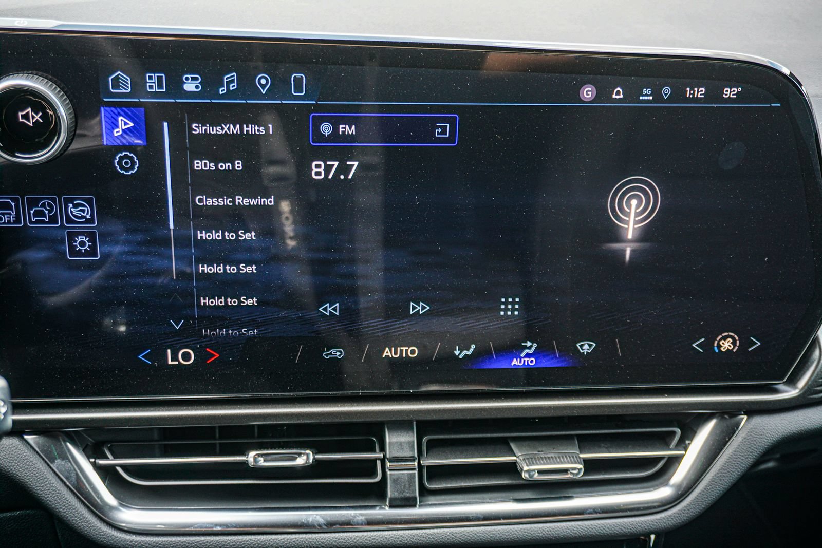 New 2026 Chevrolet Equinox EV LT FWD image 36
