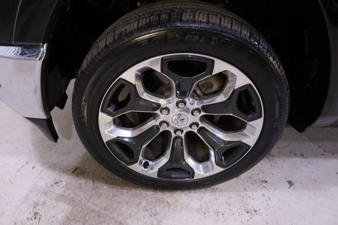 Used 2020 RAM 1500 Limited image 10