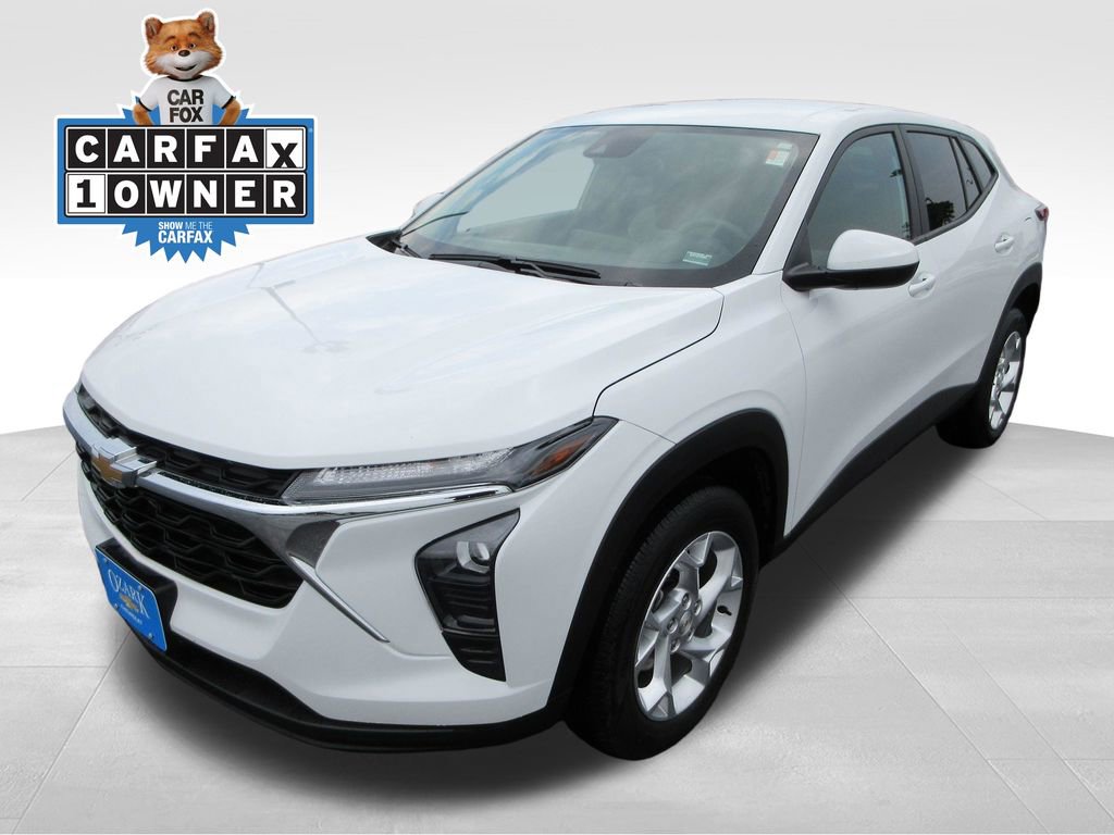 Certified 2025 Chevrolet Trax LS w/ LS Convenience Package FWD 360° Tour