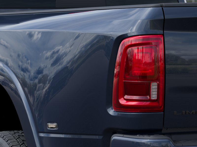 New 2025 RAM 3500 Limited image 32