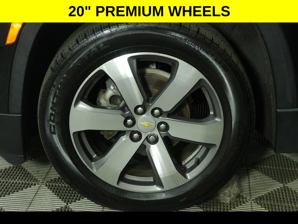 Certified 2023 Chevrolet Traverse LT w/ LT Premium Package AWD/4WD image 8