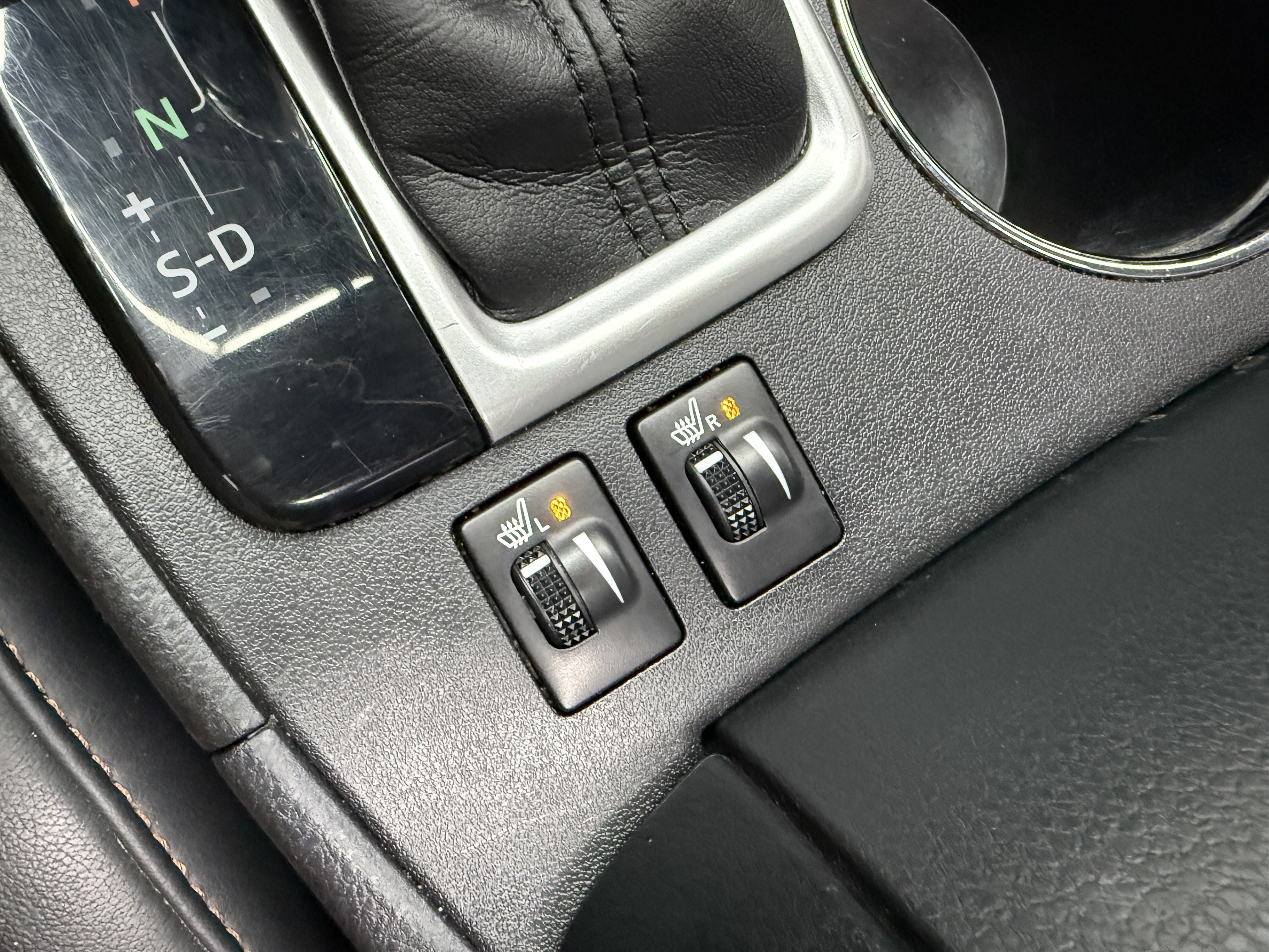 Used 2016 Toyota Highlander XLE AWD/4WD image 18
