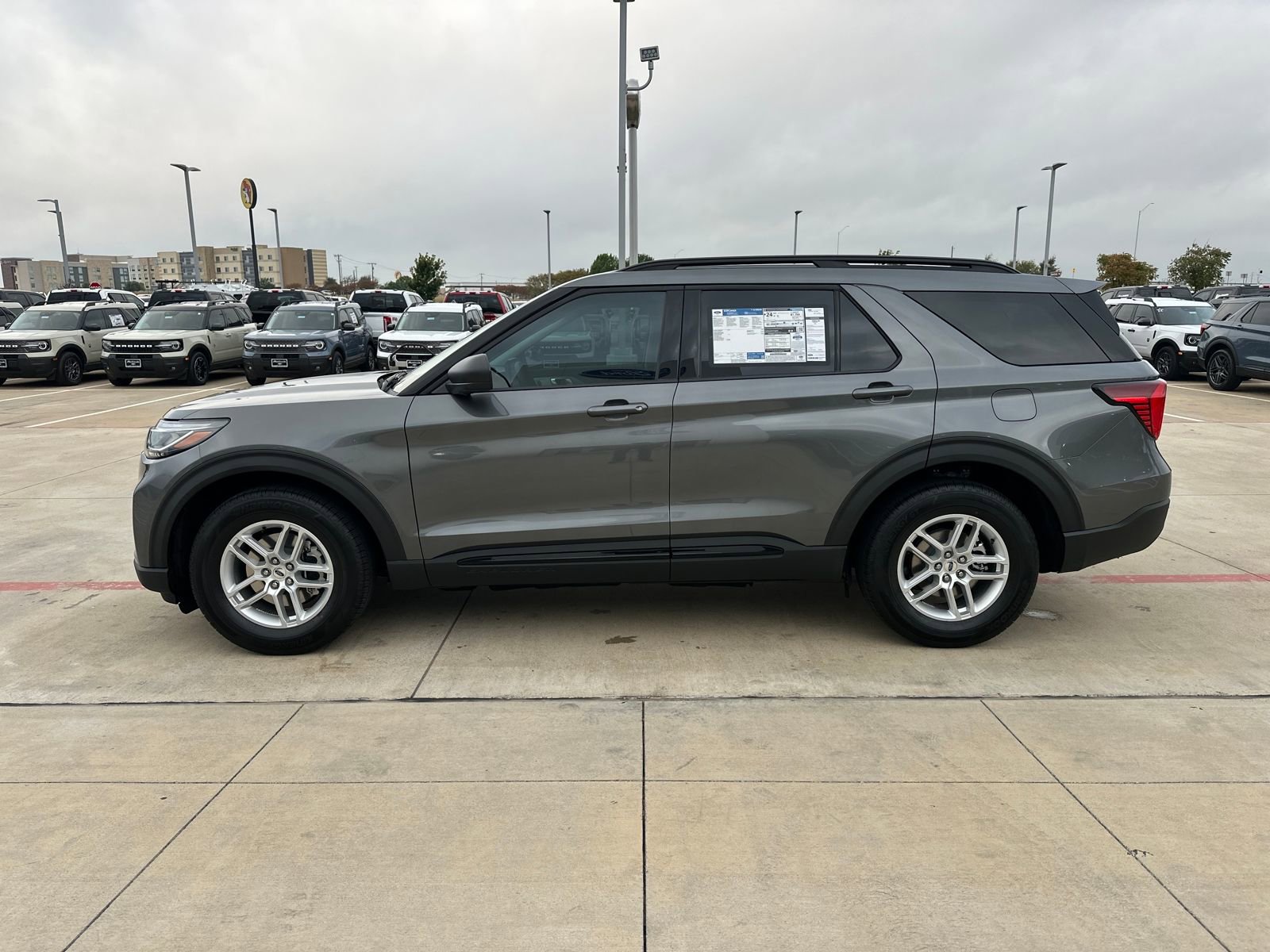 New 2026 Ford Explorer Active w/ Active Comfort Package image 32