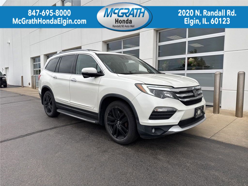 Used 2018 Honda Pilot Touring image 1