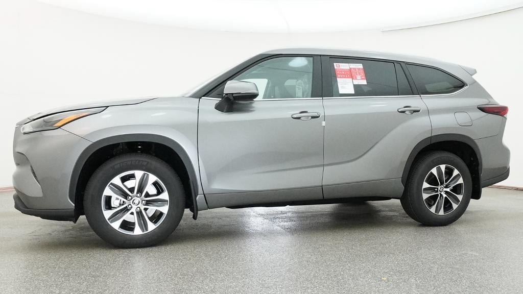 New 2026 Toyota Highlander XLE AWD/4WD image 18