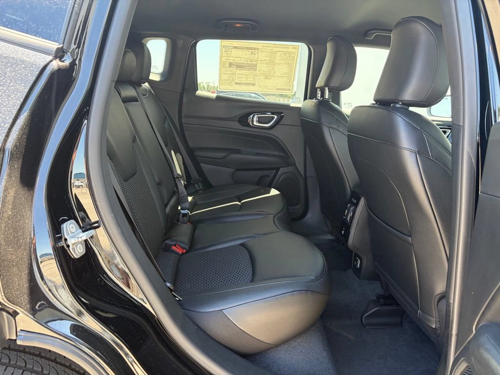 New 2026 Jeep Compass Latitude AWD/4WD image 21