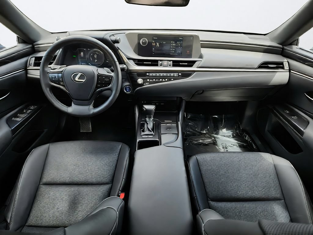 Used 2021 Lexus ES 300h w/ Accessory Package 2 FWD image 28