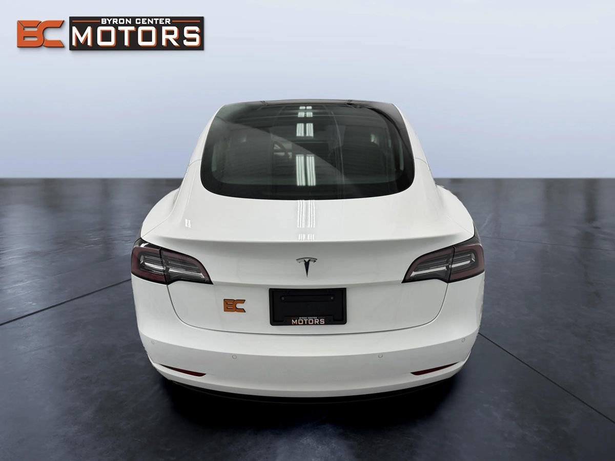 Used 2019 Tesla Model 3 Standard Range Plus RWD image 5
