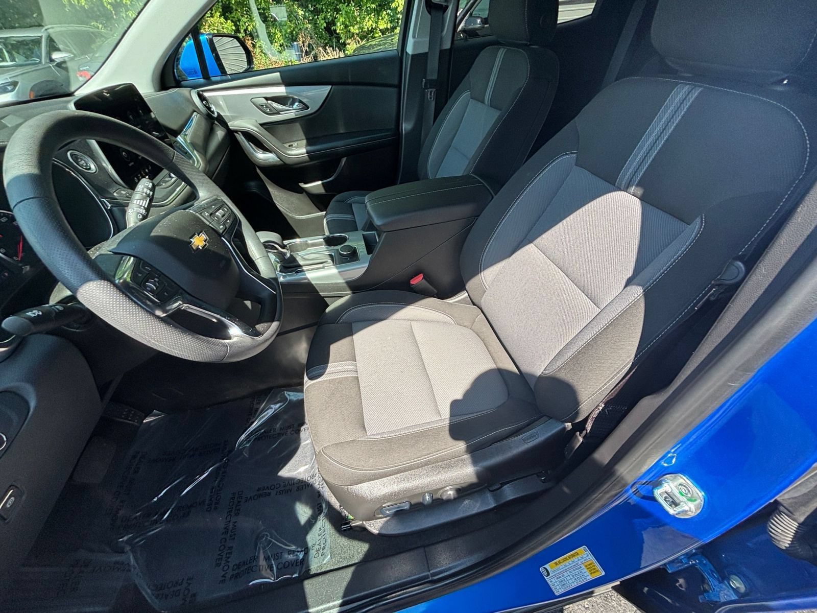 Used 2025 Chevrolet Blazer LT FWD image 31