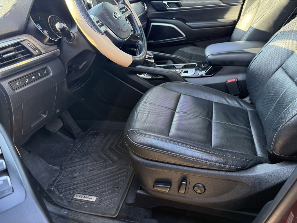 Used 2020 Kia Telluride EX w/ EX Premium Package image 5