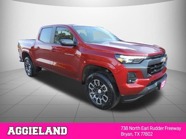 Used 2024 Chevrolet Colorado LT w/ LT Convenience Package III RWD image 3