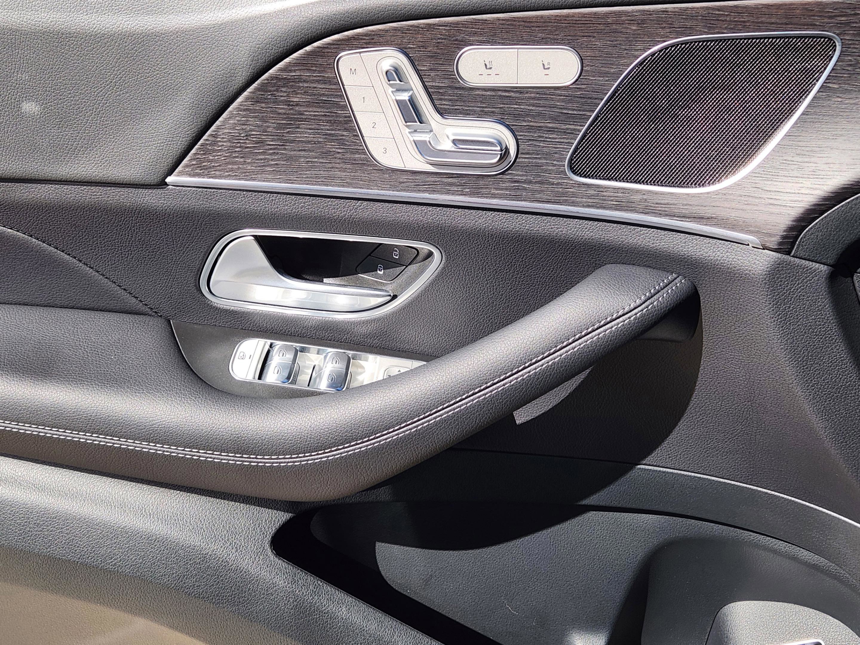 Certified 2025 Mercedes-Benz GLE 350 4MATIC image 16