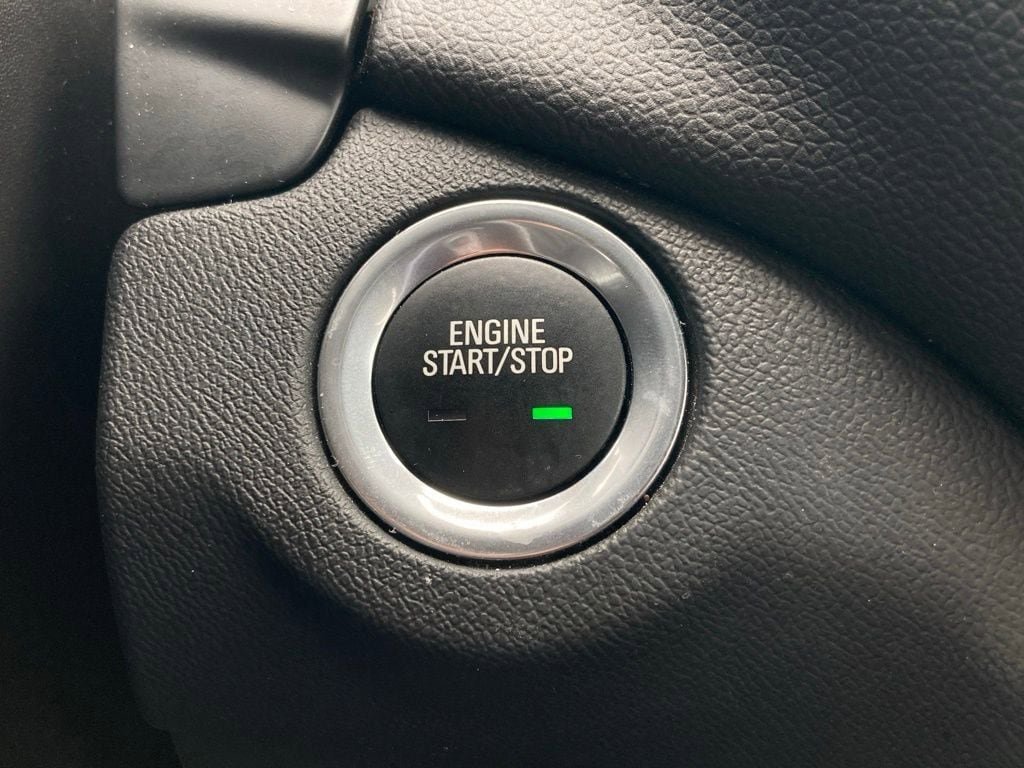 Used 2024 Chevrolet Equinox LT FWD image 19