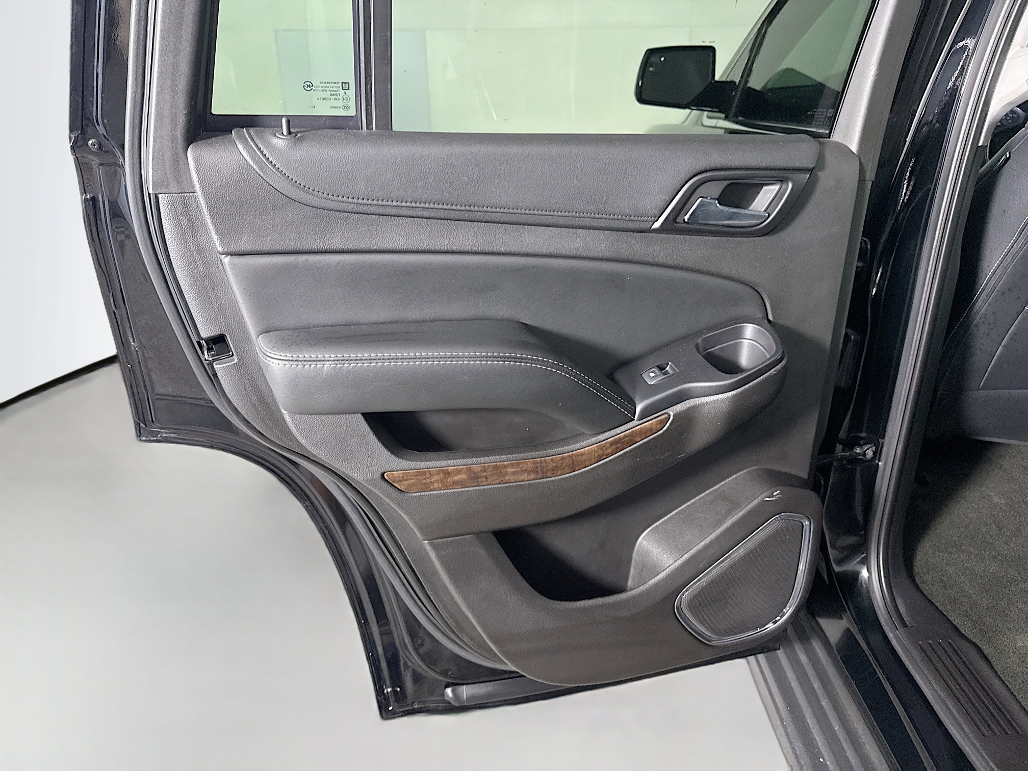 Used 2017 Chevrolet Tahoe LS RWD image 25