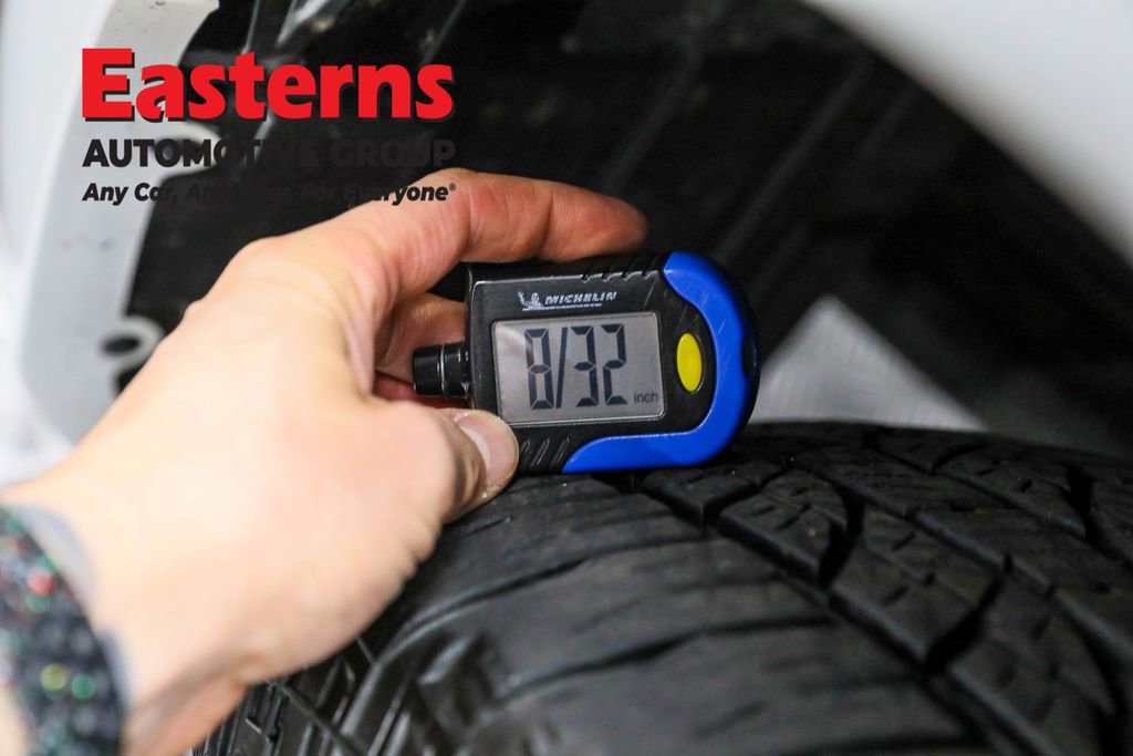 Used 2020 Nissan Titan SV w/ SV Convenience Package image 29