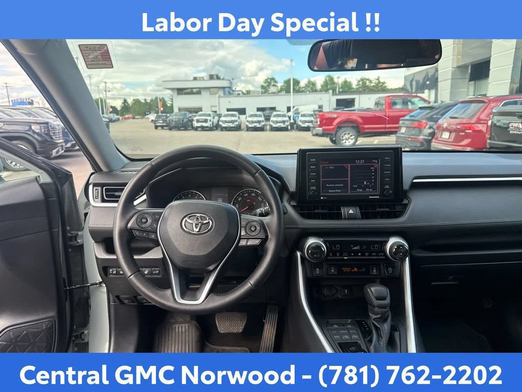 Used 2022 Toyota RAV4 XLE w/ Convenience Package AWD/4WD image 15