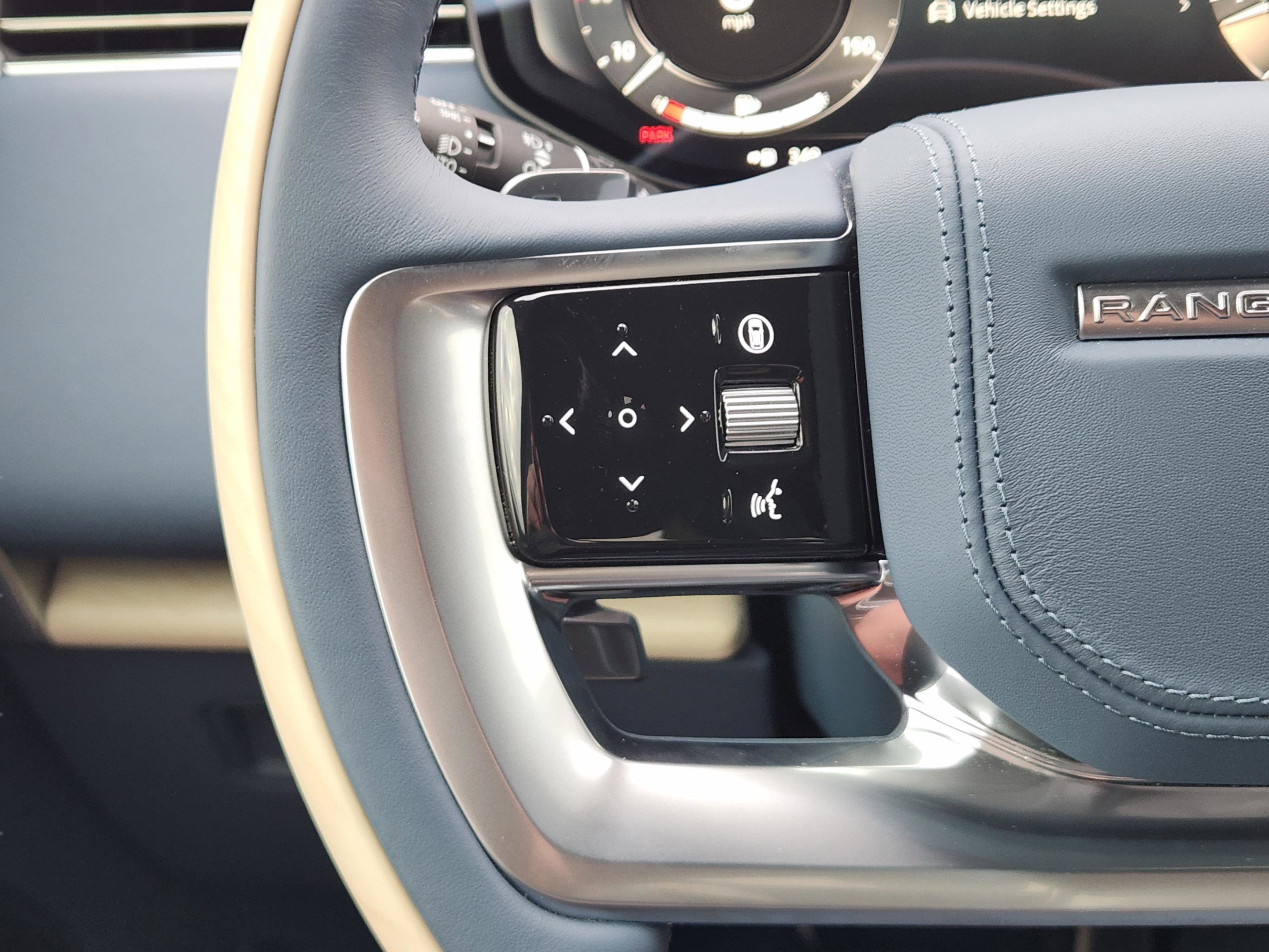 New 2026 Land Rover Range Rover SV AWD/4WD image 22