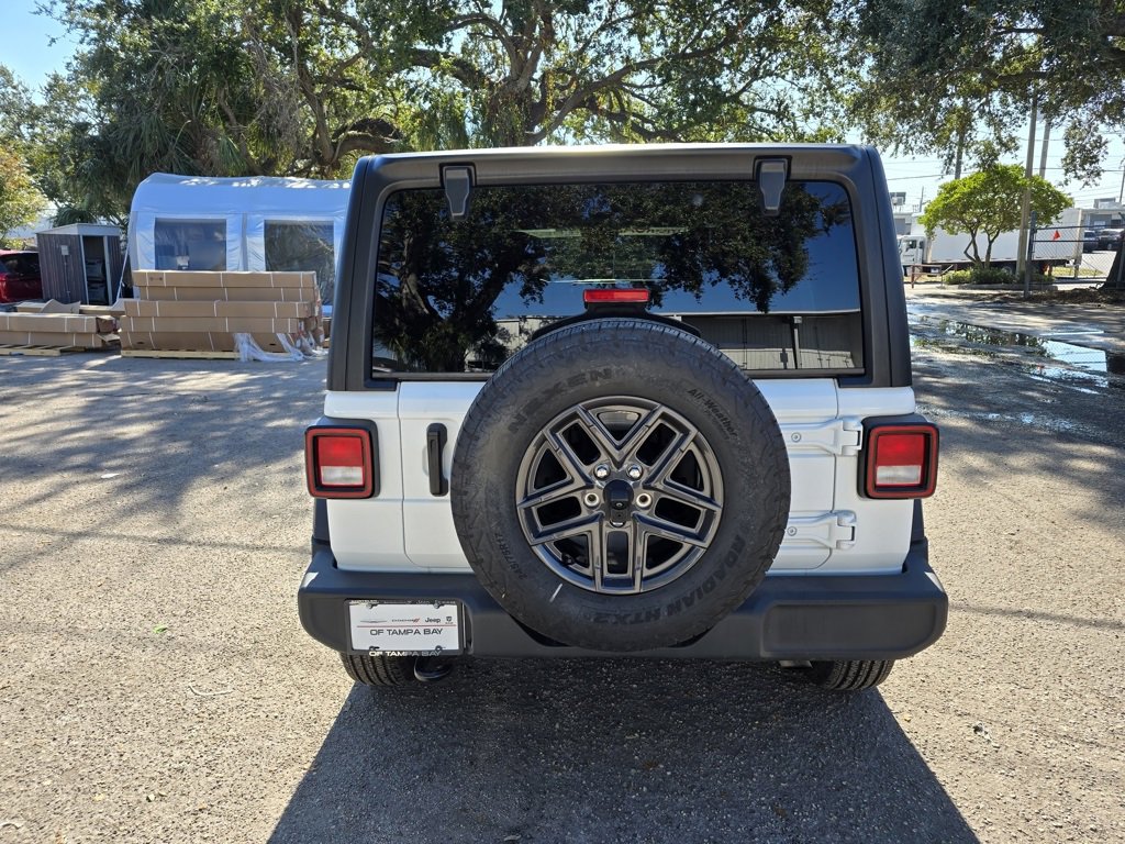 Used 2024 Jeep Wrangler Sport S image 5