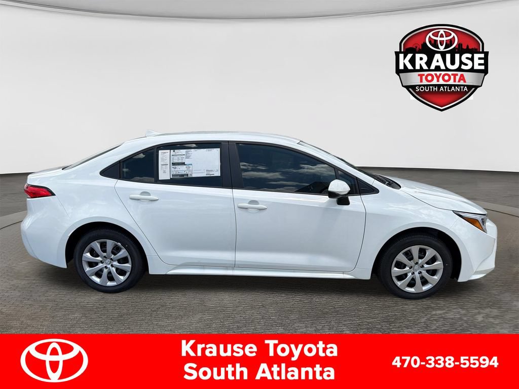 Used 2026 Toyota Corolla LE FWD image 4