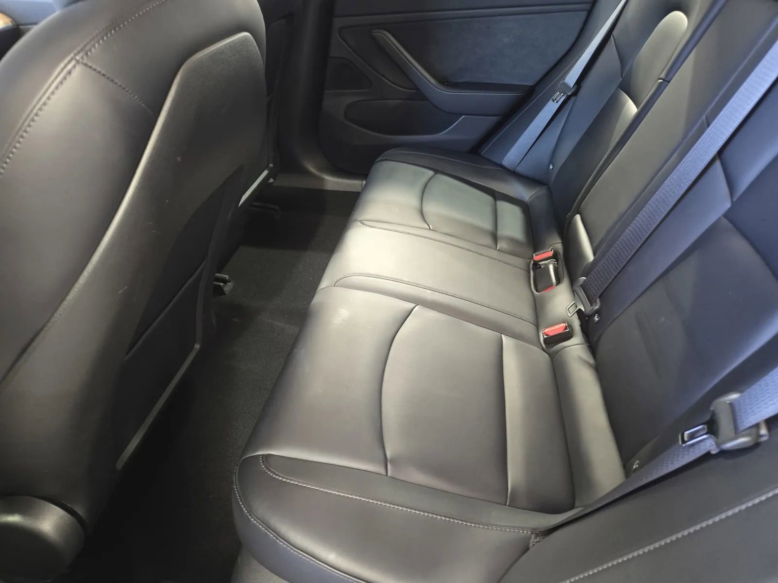 Used 2017 Tesla Model 3 Long Range RWD image 12