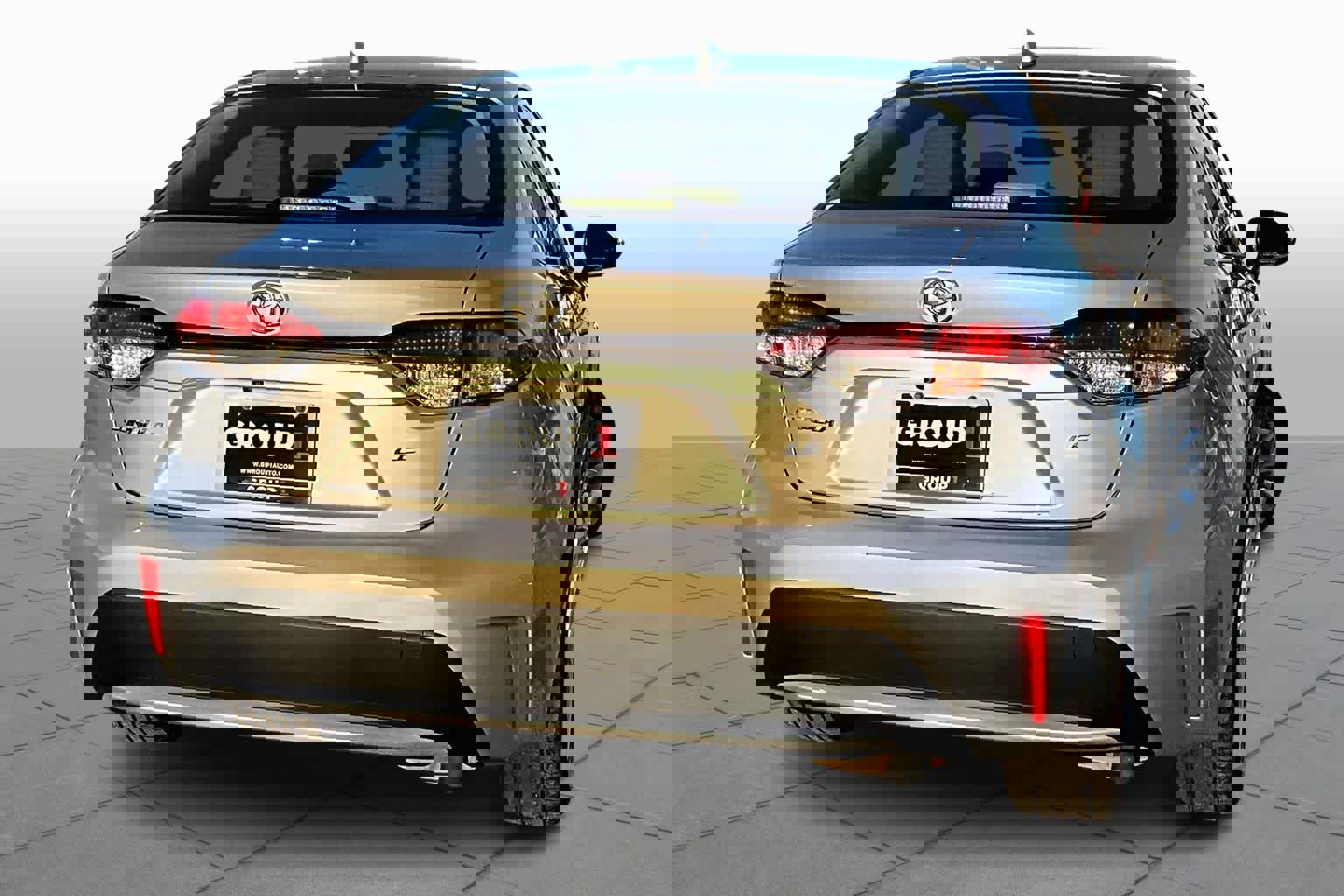 Used 2020 Toyota Corolla LE w/ LE Convenience Package image 4