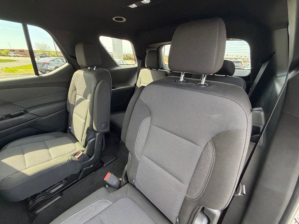 Used 2023 Chevrolet Traverse LT w/ LPO, Floor Liner Package image 8