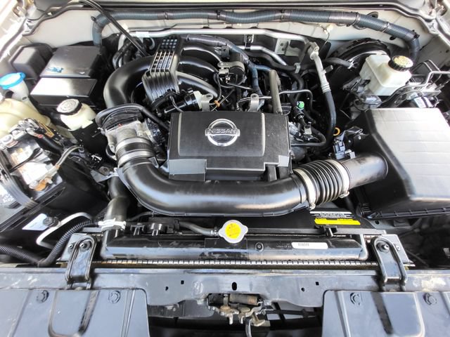 Used 2010 Nissan Xterra X RWD image 11
