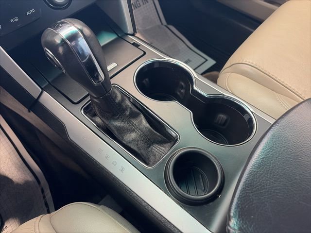 Used 2015 Ford Explorer XLT w/ Equipment Group 202B FWD image 18