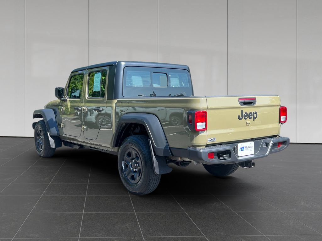 Used 2026 Jeep Gladiator Sport AWD/4WD image 3