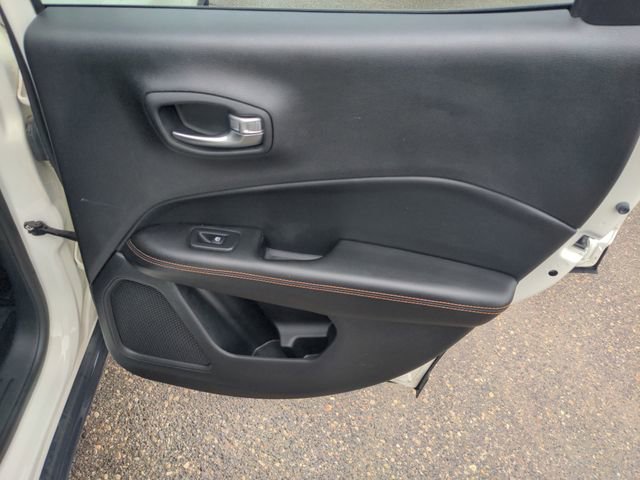 Used 2019 Jeep Compass Limited image 31