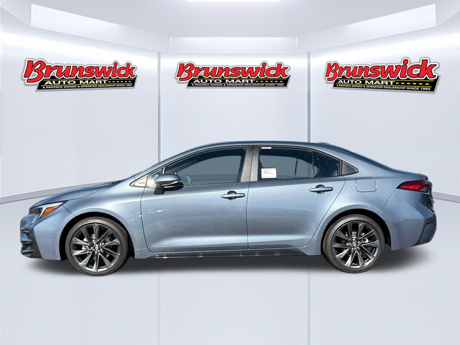 New 2027 Toyota Corolla XSE FWD image 3
