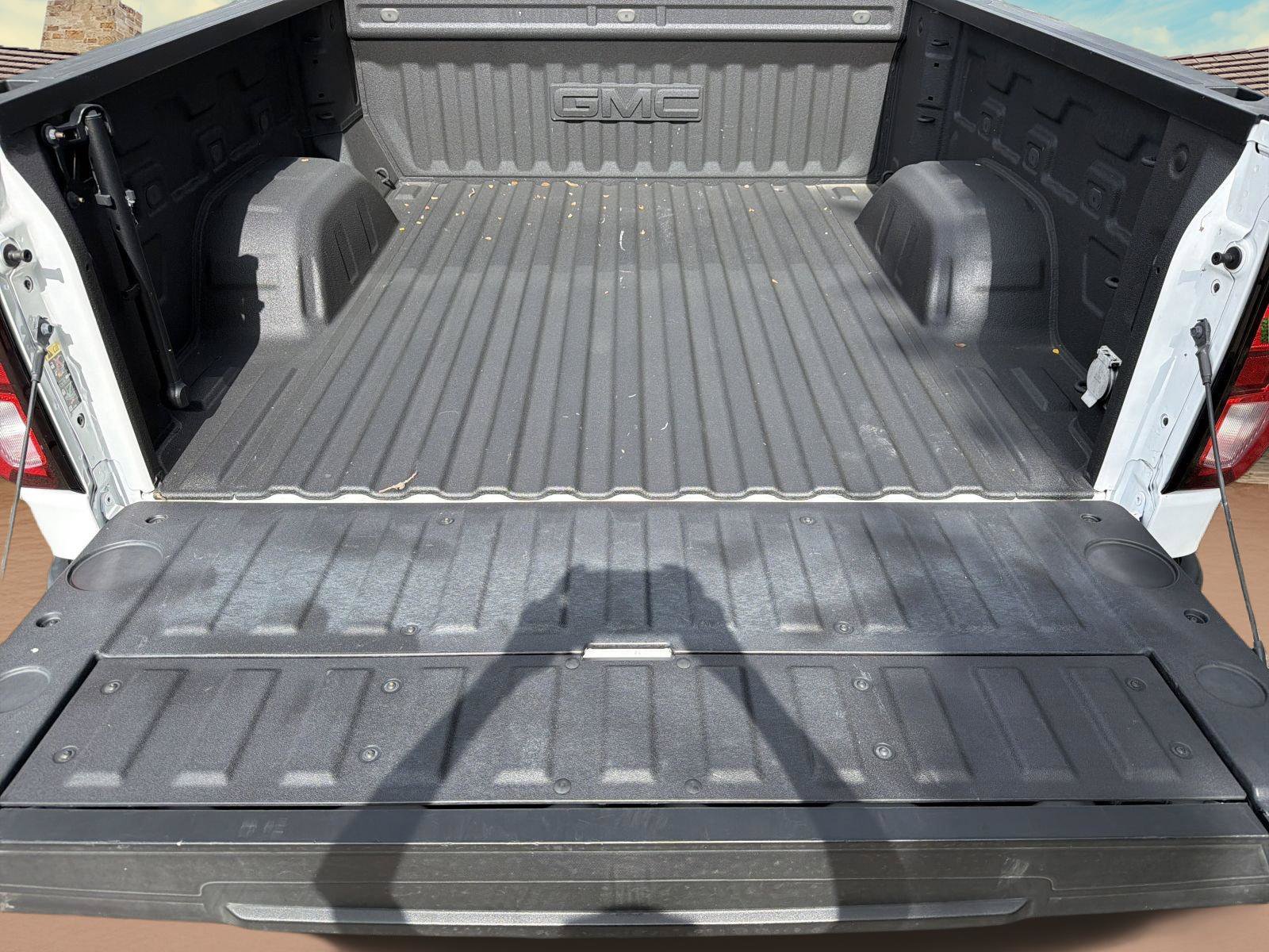 Used 2023 GMC Sierra 1500 Elevation RWD image 22