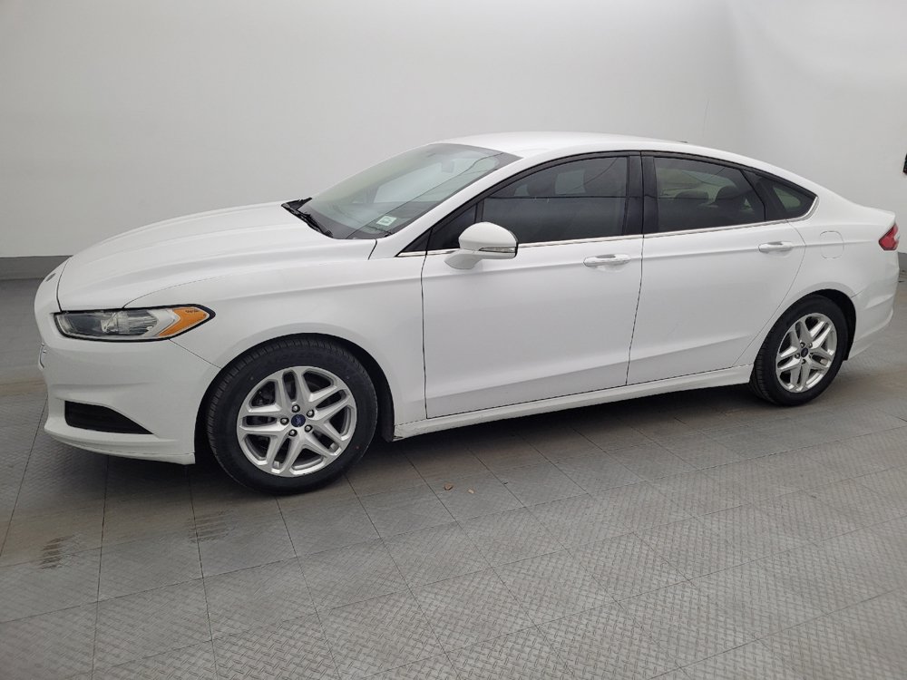 Used 2016 Ford Fusion SE FWD image 2