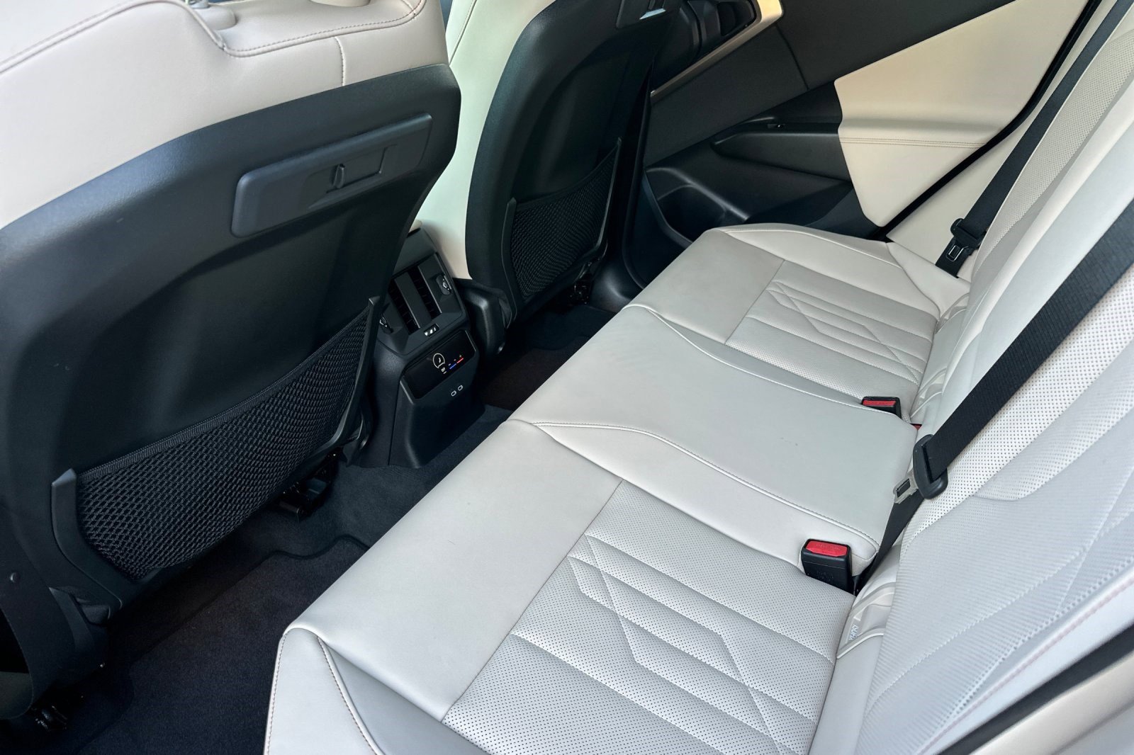 Used 2025 BMW X3 xDrive30i w/ Premium Package image 15