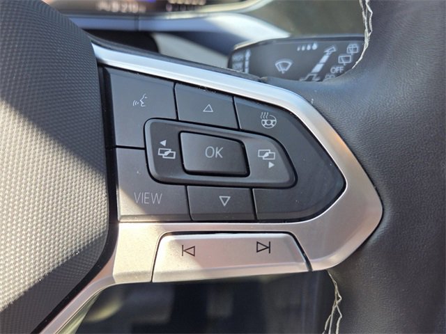 Used 2024 Volkswagen Taos SE image 29