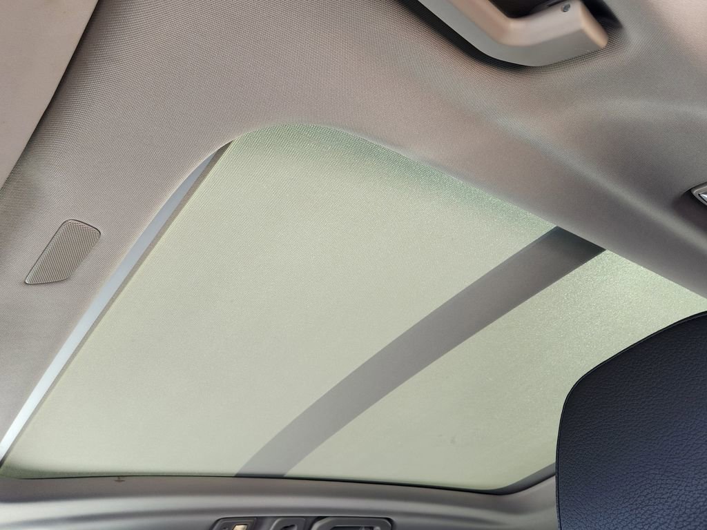 Used 2023 Volvo XC60 B5 Plus image 14