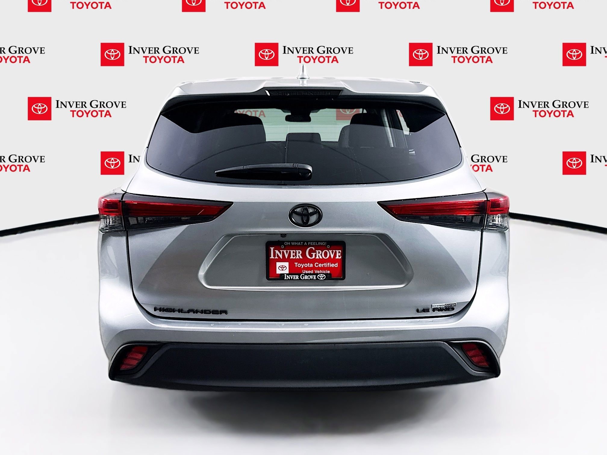 Used 2020 Toyota Highlander LE image 6